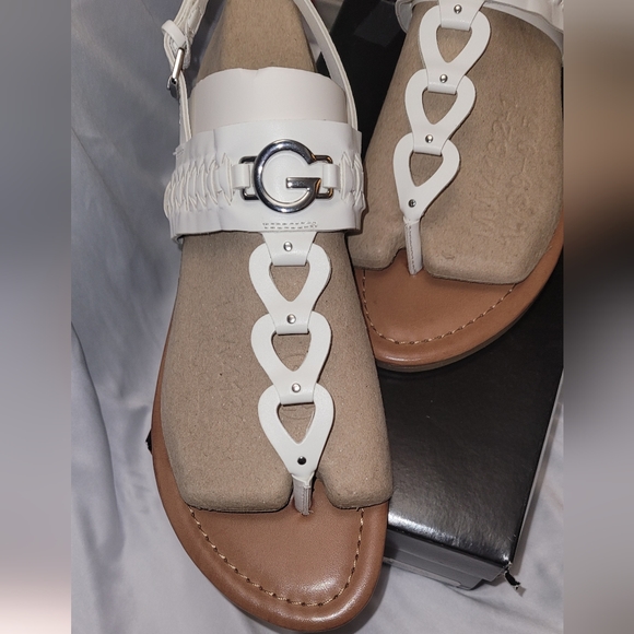 GBG Los Angeles Slingback Sandals Lovey White 8M Manmade Faux Leather - Picture 15 of 16